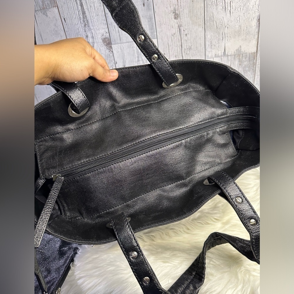 CHANEL paris biarittz tote with pouch in black - Picture 6 of 17